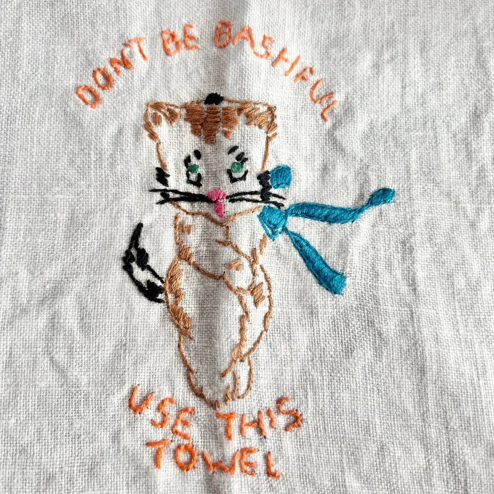 Vintage 1950s Hand Embroidered Puppy or Kitten Tea Towel